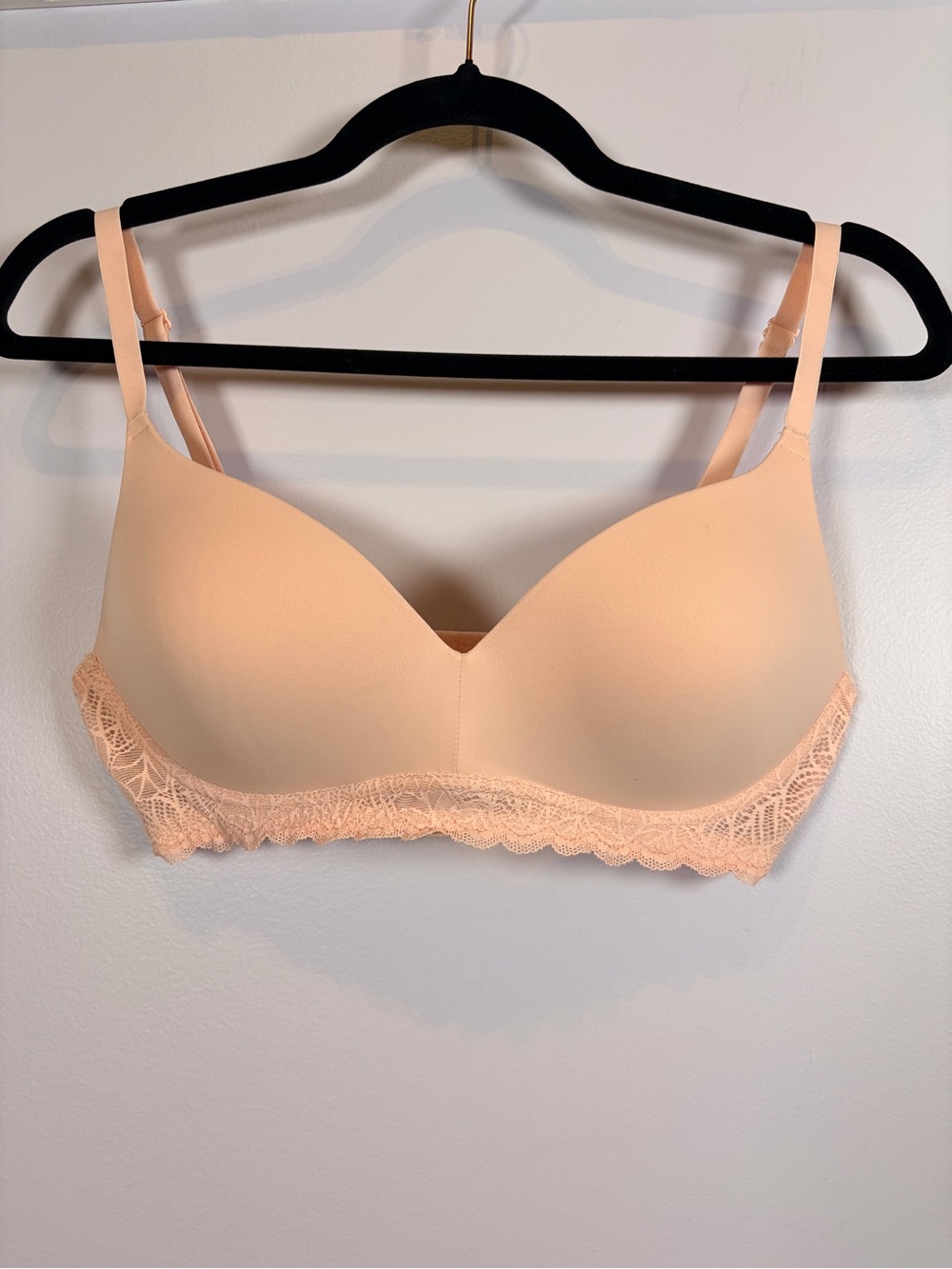 Wonderbra Peach Lace Trim Soft Wireless T-Shirt Bra 36C